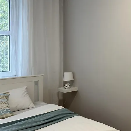 Pokoje Na Kartuskiej Quarto em Acomodações Particulares Gdańsk