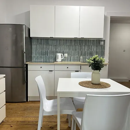 Pokoje Na Kartuskiej Quarto em Acomodações Particulares Gdańsk