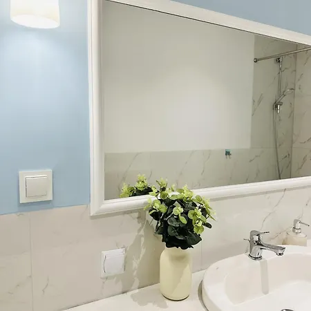 Pokoje Na Kartuskiej Quarto em Acomodações Particulares Gdańsk